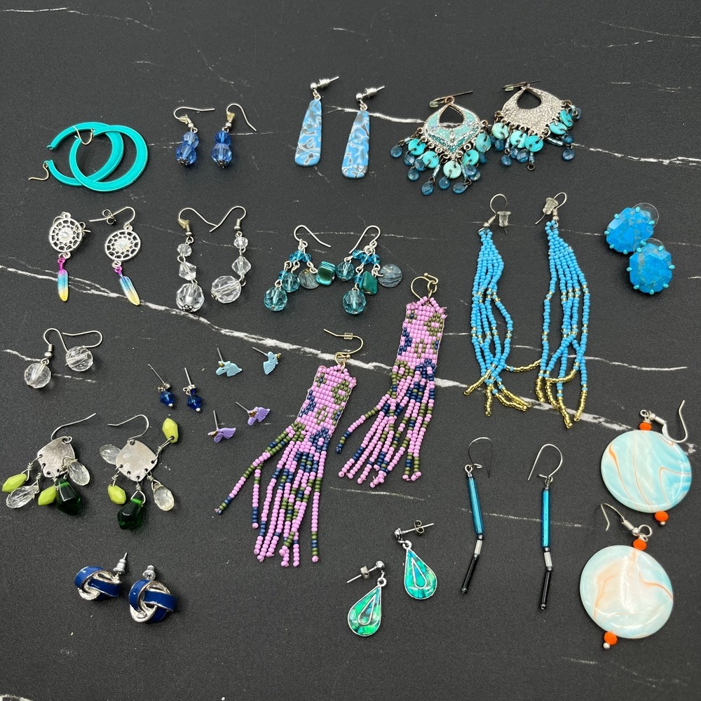 Bulk Wearable Jewelry Lot 19 Pcs Mixed Fashion Earring Collection Fun Style Mix